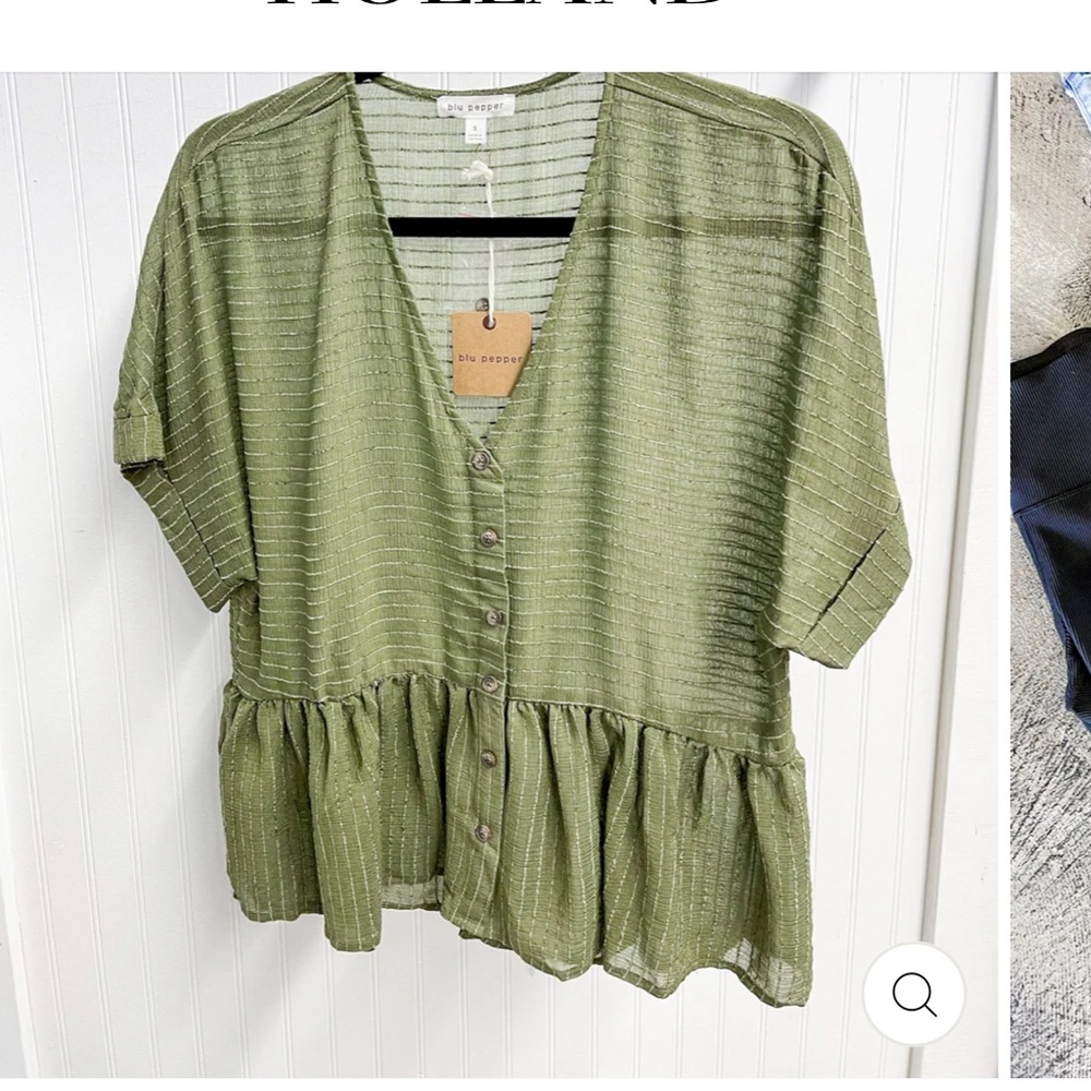 Blu Pepper Green Top